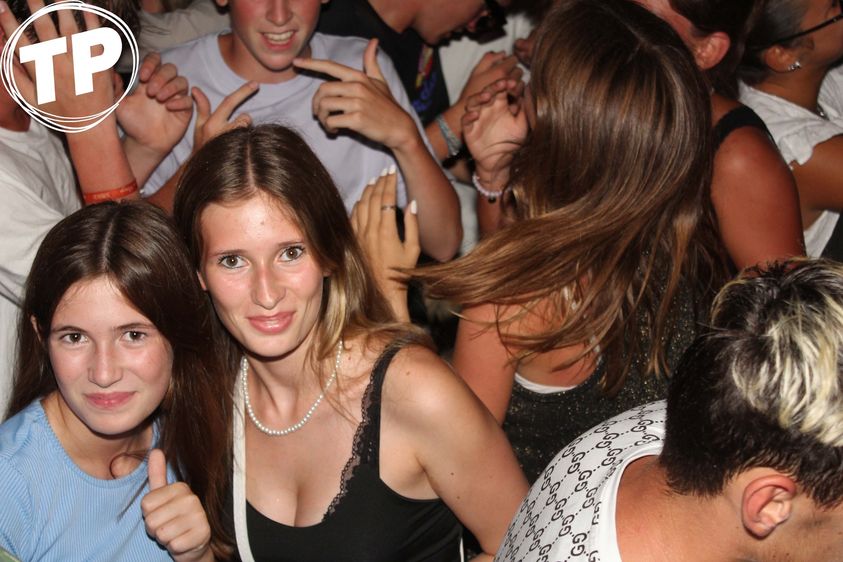 369651937 684959636992776 1647512181753599321 n